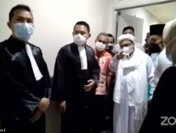 Putusan MA Terhadap HRS Jadi 2 Tahun