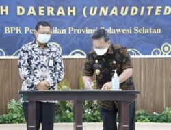 Wabup Pinrang, Alimin Serahkan LKPD Tahun Anggaran 2021