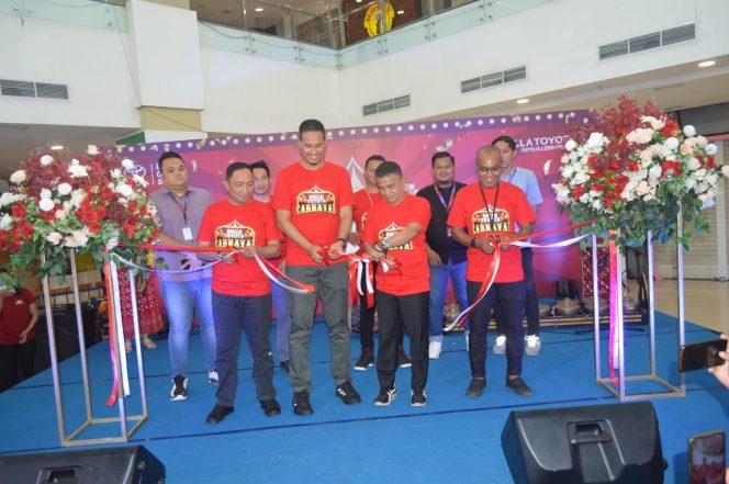 
					Wali Kota Palu, Hadianto Rasyid Hadiri Opening Kalla Toyota Carnaval 2022