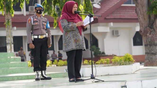
					Wakil Wali Kota Palu Pimpin Apel Gelar Pasukan Operasi Lilin Pengamanan Nataru