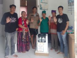 Komunitas Roa Jaga Roa Serahkan Bantuan Konsentrator Oksigen ke Desa Toro, Kulawi