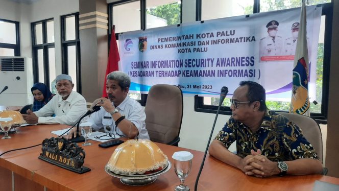 
					Husaema : Seminar Kesadaran Pentingnya Keamanan Informasi di Era Digital
