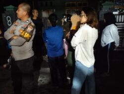 Ibu-Ibu Korban Penipuan Arisan Online Mengamuk, Serbu Rumah Pelaku di Palu