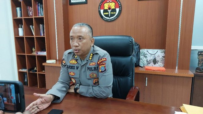 
					Kabid Humas Polda Sulteng, Kombes Pol Djoko Wienarto