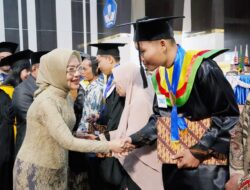 Ketua DPRD Nilam Sari Lawira Dorong Lulusan Untad untuk Gemilang