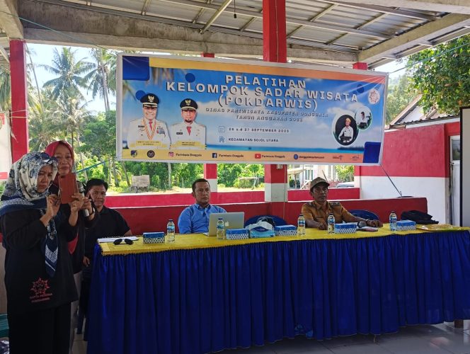 
					Dinas Pariwisata Donggala gelar pelatihan kelompok sadar wisata (Pokdarwis) di desa Sabang kec. Dampelas. (Photo : Ist)