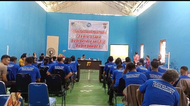 
					Polres dan Dinas Perikanan Donggala Gelar Pelatihan Budidaya Ikan Lele, Demi Meningkatkan Ekonomi Lokal