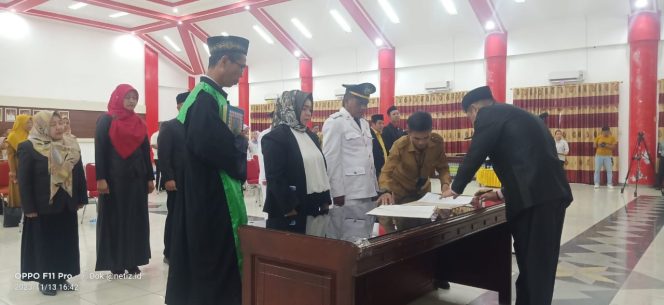 
					Rotasi Pejabat Eselon 3A dan 3B di Pemkab Donggala, Plt Bupati Yasin Lantik 11 Pejabat Baru
