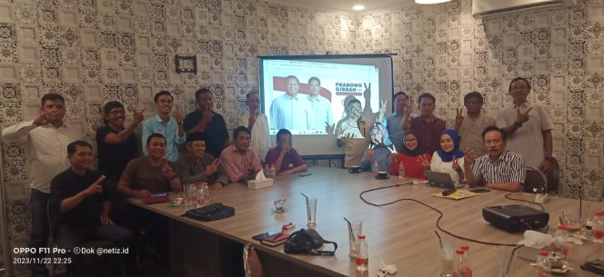 
					Suasana saat photo bersama Tim Koalisi Indonesia Maju (KIM) Kabupaten Donggala. Photo: netiz.id