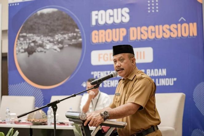 
					Sekretaris Daerah Kabupaten Sigi, Nuim Hayat saat memberikan sambutan pada kegiatan FGD. selasa (27/02/24). Photo: ist