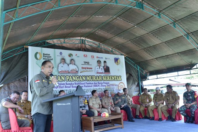 
					Saat ketua panitia Gerakan Pangan Murah (GPM) membacakan laporam kegiatan GPM di Kelurahan Kabongan Kecil Kecamatan Banawa pada senin kemarin (01/04/24). Photo: netiz.id