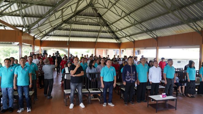 
					Wali Kota Palu, H. Hadianto Rasyid, SE secara resmi membuka Perayaan Paskah Majelis Wilayah bersama Gembala dan Jemaat GPdI se-Wilayah Palu di Villa, Desa Uwemanje, Kabupaten Sigi, pada Senin kemarin (09/04/24). Photo: Humas Pemkot Palu.