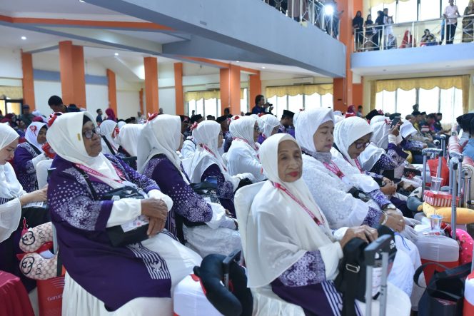 
					187 CJH Kabupaten Donggala Didominasi Perempuan.