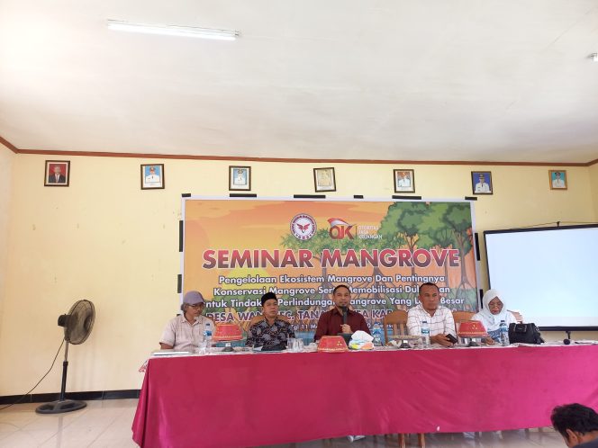 
					Suasana saat Moh Yasin menjadi Narasumber pada acara Seminar Seminar Mangrove yang dihelat di Kantor Kecamatan Tanantovea, Desa Wani 2, Kabupaten Donggala, Sabtu kemarin  (11/05/24).. Photo: netiz.id