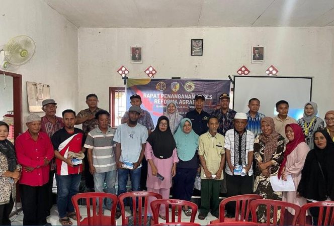 
					kegiatan Penyuluhan Penanganan Akses Reforma Agraria Fase 1 di Desa Dalaka, Kecamatan Sindue, pada Kamis (16/05/23). Photo: TIM