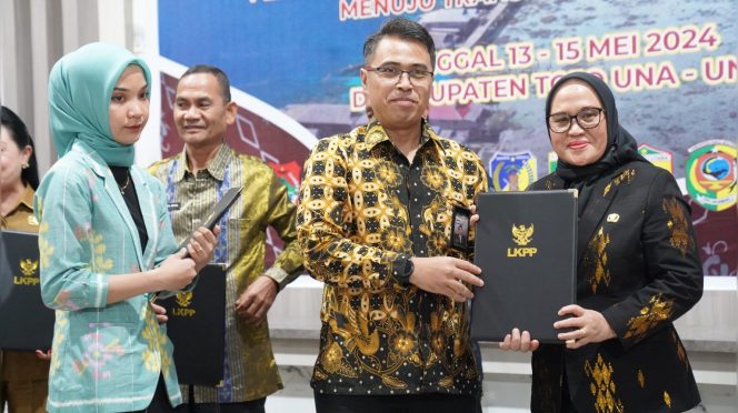 
					Pemerintan Kota Palu meraih piagam penghargaan dari Lembaga Kebijakan Pengadaan Barang/Jasa Pemerintah (LKPP). Foto: IST.