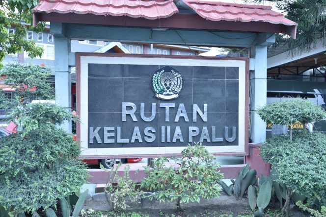 
					Kades dan Bendahara Oti Donggala Resmi di Tahan Cabjari Tompe