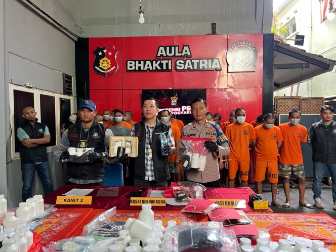 
					Kasi Humas Polresta Yogyakarta, AKP Sujarwo, dalam konferensi pers di Mapolresta Yogyakarta, Jumat (07/06/24).