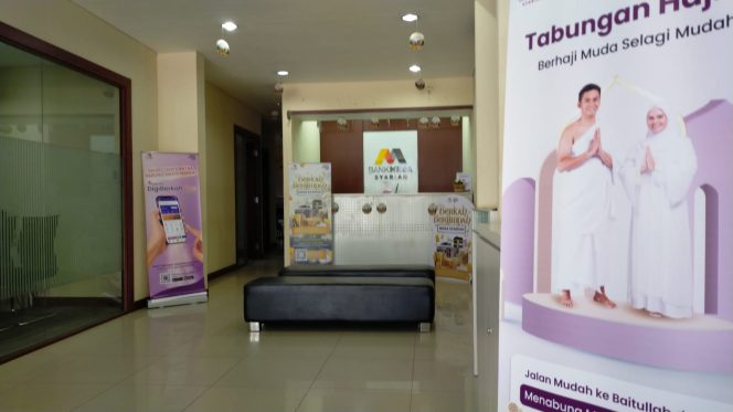 
					Bank Mega Syariah Cabang Palu. Photo: TIM