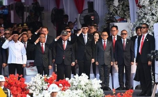 
					Agus Harimurti Yudhoyono (AHY), menghadiri Upacara dan Syukuran Hari Bhayangkara ke-78 yang digelar di Lapangan Silang Monas pada Senin, (01/07/24). photo: ist