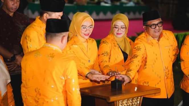 
					Ketua DPRD Provinsi Sulawesi Tengah, Dr. Hj. Nilam Sari Lawira,  menghadiri acara pembukaan Musabaqah Tilawatil Quran (MTQ) Ke-XXX Tingkat Provinsi Sulawesi Tengah yang bertempat di Lapangan Utama Universitas Tadulako, Sabtu (20/07/24). photo: Ramadhan
