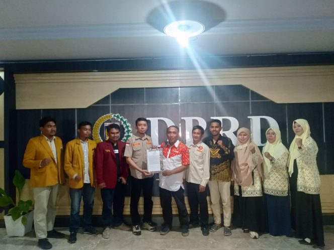
					Fraksi PKS DPRD Sulteng Terima kunjungan Angkatan Muda Muhammadiyah (AMM) tingkat Sulawesi Tengah, pada Kamis (15/08/24),. photo: ist