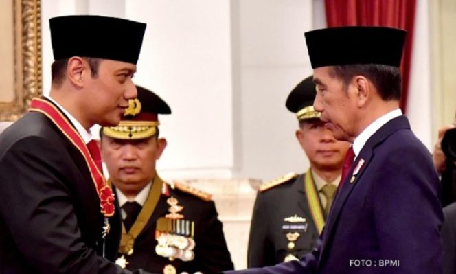 
					Agus Harimurti Yudhoyono (AHY), meraih penghargaan Bintang Mahaputera Nararya dari Presiden Republik Indonesia, Joko Widodo, dalam upacara yang digelar di Istana Negara, Jakarta pada Rabu (14/08/24), photo: BPMI