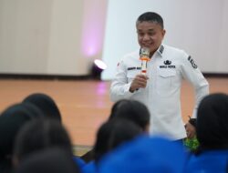 Wali Kota Palu, Ajak Mahasiswa Baru Beradaptasi dan Berkontribusi Positif bagi Kota