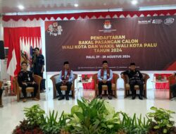Pasangan HANDAL Resmi Mendaftar di KPU Kota Palu
