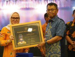 Pemkot Palu Raih Penghargaan Terbaik I untuk Program Jaminan Sosial Ketenagakerjaan