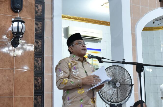 
					Pj Bupati Donggala, Moh Rifani saat menyampaikan sambutan pada acara maulid Nabi Muhammad di Masjid Raya Donggala pada Minggu malam (22/09/24). Photo: netiz.id (Akib).