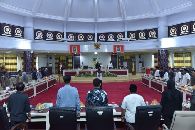 
					Rapat Paripurna DPRD Donggala diruang sidang pada Rabu (18/09/24). photo: netiz.id (Akib)