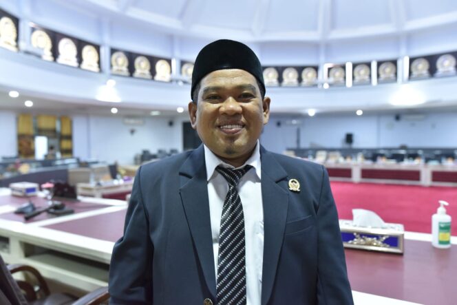 
					Ketua Fraksi Demokrat DPRD Kabupaten Donggala, Zulkifli Azis. photo: netiz.id (Akib).