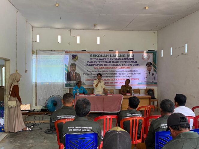 
					kegiatan Sekolah Lapang (SL) Budi Daya dan Manajemen Pakan Ternak bagi para peternak di Kecamatan Labuan, Kabupaten Donggala. Program yang dilaksanakan pada Selasa (08/10/24) ini bertempat di Gedung Pangan Hewan, Desa Labuan Panimba. FOTO: netiz.id (Akib).