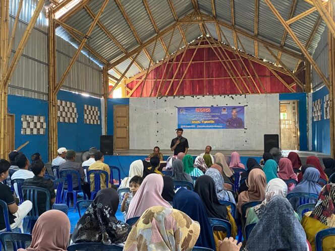 
					Ketua DPRD Donggala, Moh Taufik reses atau jaring aspirasi masa sidang III tahun 2024 di Desa Wani 2, Kecamatan Tanantovea, Kabupaten Donggala, pada Kamis (24/10/24). FOTO: netiz.id (Akib).