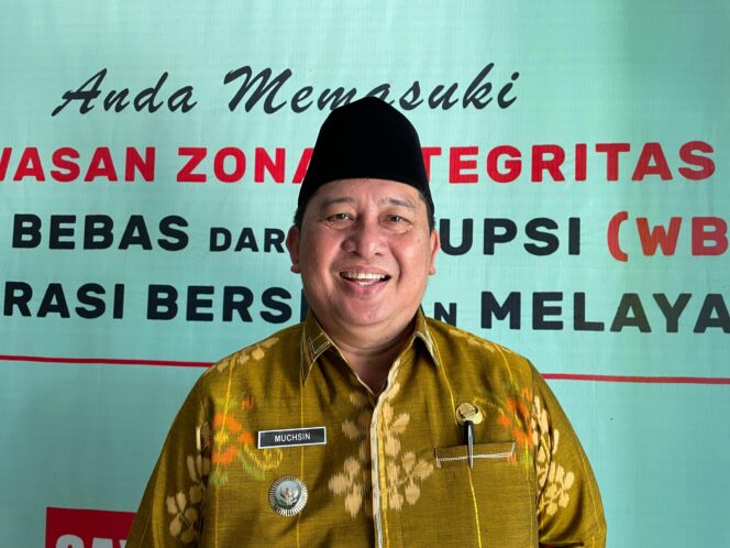 
					Pjs Wali Kota Palu Muchsin saat menghadiri launching gerakan wakaf uang 