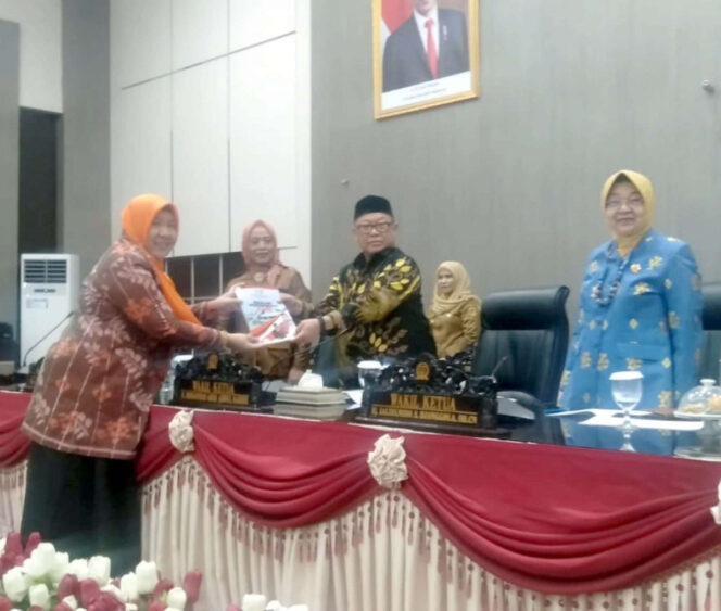 
					dalam rapat Panitia Kerja (Panja) yang membahas Draft Tatib DPRD Sulteng pada Rabu (02/10/2024). Foto : Ist