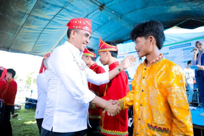 
					calon Gubernur Sulawesi Tengah nomor urut 2, Anwar Hafid,. FOTO: TIM