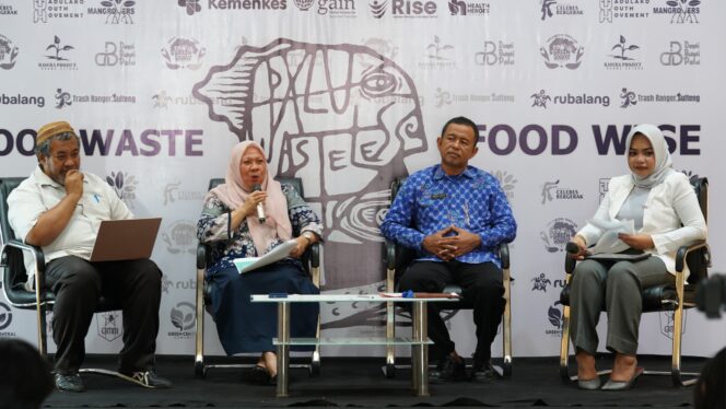 
					Wakil Wali Kota Palu, Reny Lamadjido saat menghadiri acara Talk Show “Food Waste Food Wise” yang digelar pada Jumat (13/12/24) di Hotel Parama Su, Kota Palu. FOTO: JUFRI