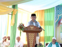 Gubernur Sulteng Umumkan Beasiswa dan BPJS Gratis Saat Haul Guru Tua di Touna