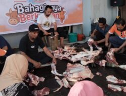 Sembelih Tiga Ekor Sapi, PKS Kota Palu Salurkan 255 Paket Kurban untuk Warga