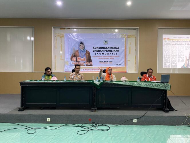 
					Saat Kundapil Anggota DPRD Sulteng, Hj. Wiwik Jumatul Rofi’ah yang  digelar di Universitas Muhammadiyah (Unismuh) Palu, Kamis (12/06/25).  FOTO: netiz.id 