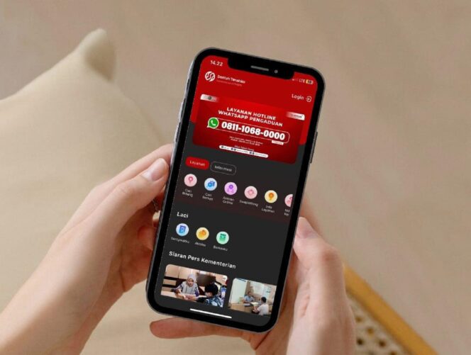 
					Tampilan aplikasi Sentuh Tanahku di layar ponsel. Aplikasi ini memudahkan masyarakat dalam mengakses layanan pertanahan secara digital, termasuk pengajuan perubahan hak atas tanah. (Foto: Kementerian ATR/BPN). FOTO: istimewa