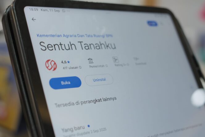
					aplikasi Sentuh Tanahku. 