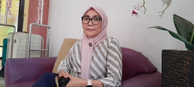 
					Wakil Kepala Sekolah Bidang Humas SMKN 1 Palu, Meike Lapasi. FOTO: Del 