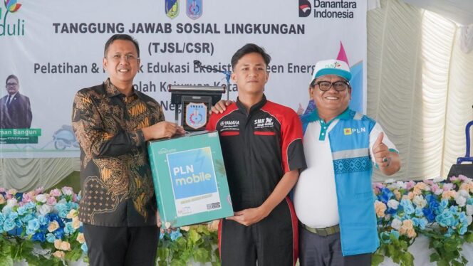 
					Ketua Komisi IV DPRD Provinsi Sulawesi Tengah, Hidayat Pakamundi (Batik), FOTO: istimewa