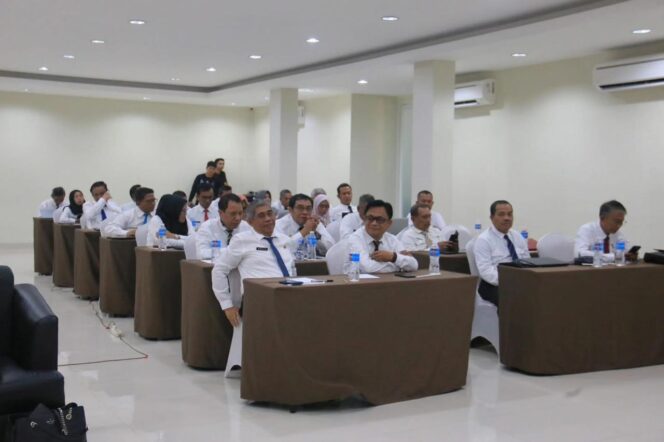 
					Sejumlah pejabat tinggi pratama eselon II Pemerintah Kabupaten Donggala mengikuti pelaksanaan Job Fit atau Uji Kompetensi di salah satu Hotel di Kota Palu. FOTO: istimewa