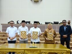 Wagub Reny Hadiri Paripurna Penandatanganan KUA–PPAS 2026, Tegaskan Penguatan Sinergi Eksekutif–Legislatif