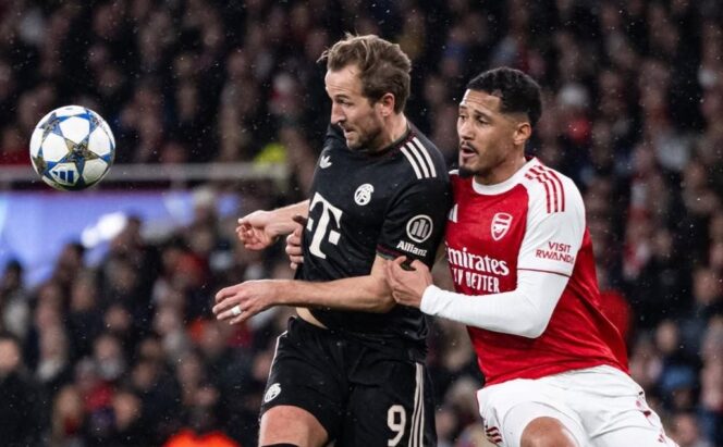 
					Pemain Arsenal berduel ketat dengan penyerang Bayern Munich dalam laga fase grup Liga Champions babak kelima. FOTO: (IG) fcbayern