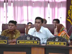 Hidup Dikepung Debu, Warga Watusampu Tuntut Kompensasi Tambang